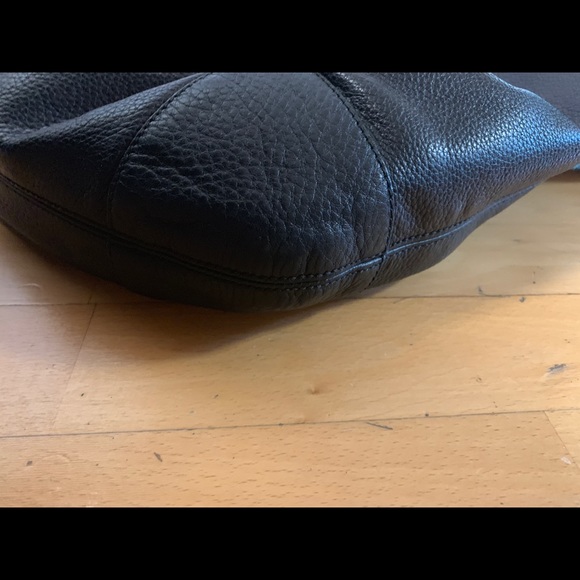 Gucci hobo bag in great condition! - Picture 6 of 8